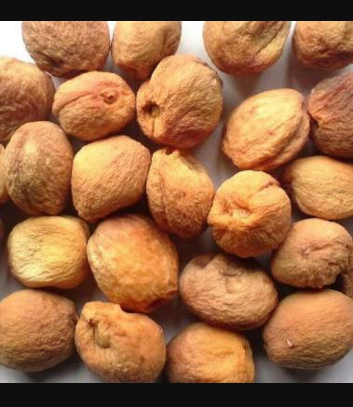 dried apricots
