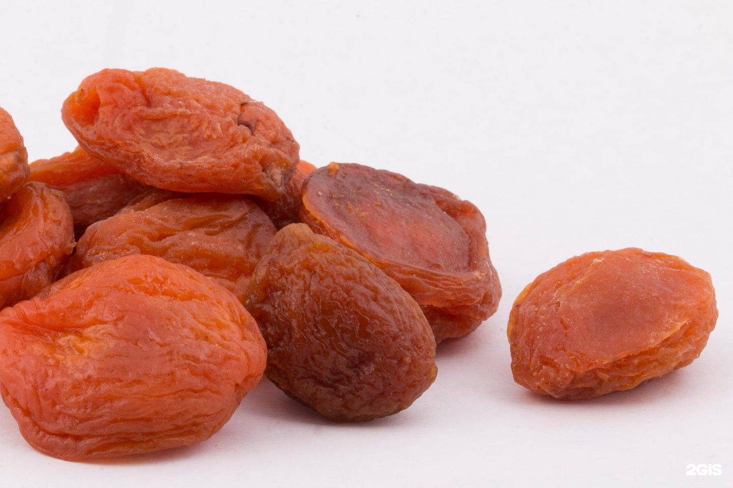 Dried Apricots with Seeds