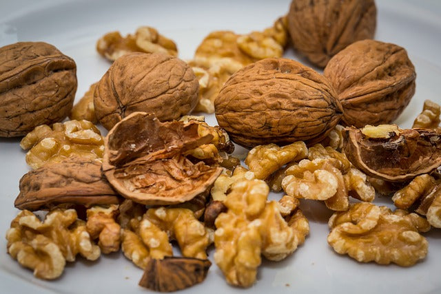 Walnut Kernels